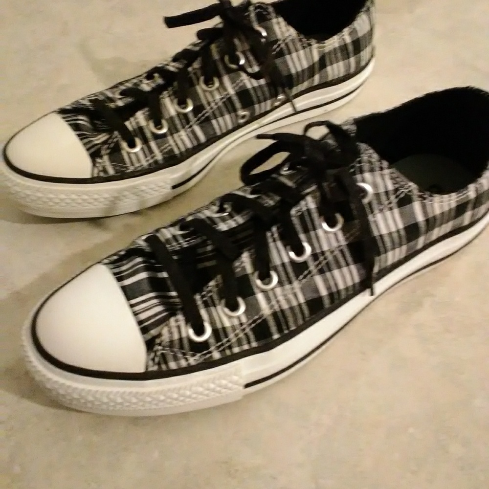 Women's Converse All Star Sneakers Size 9